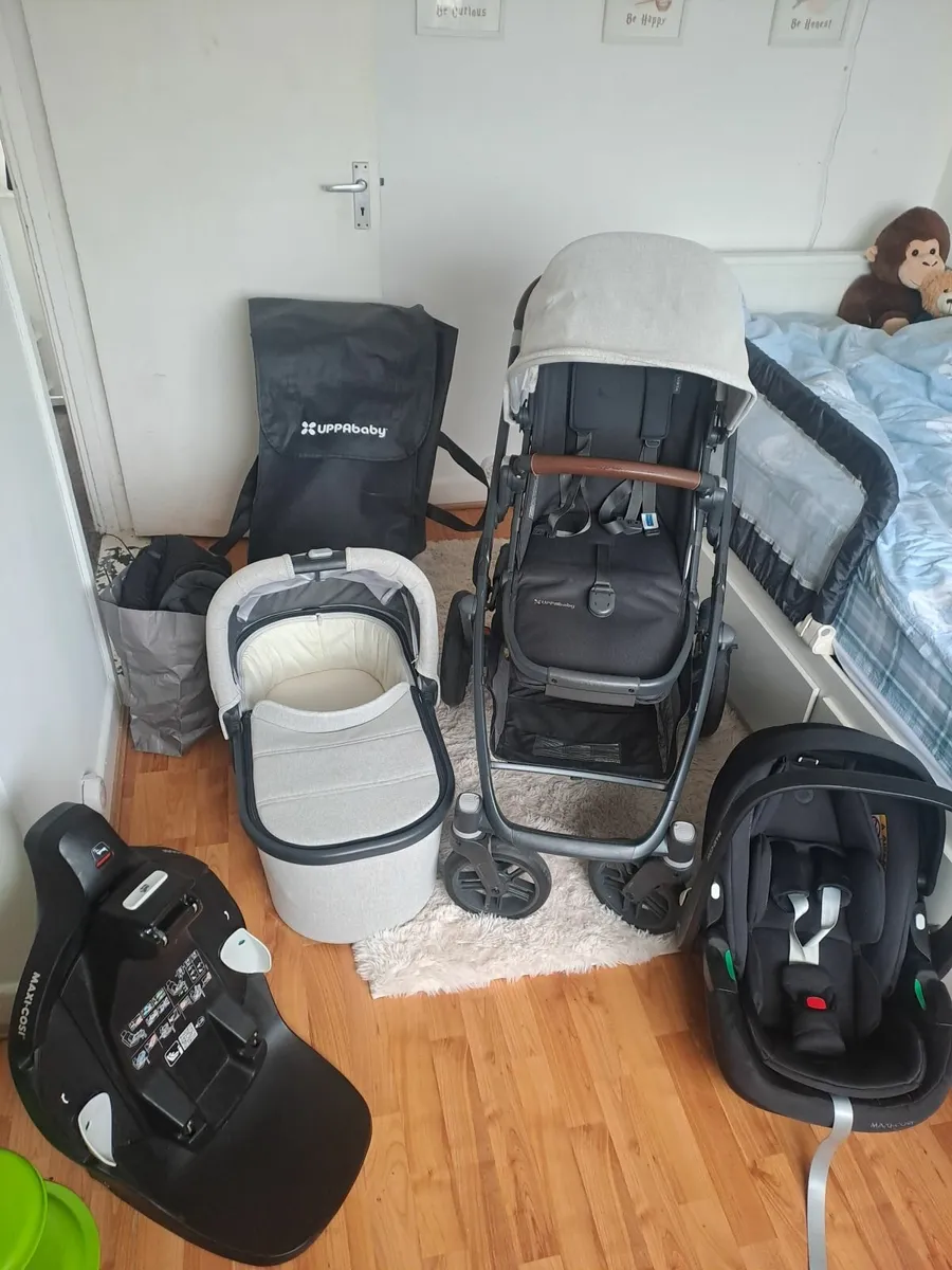 Uppa Vista 2 Travel System - Image 2