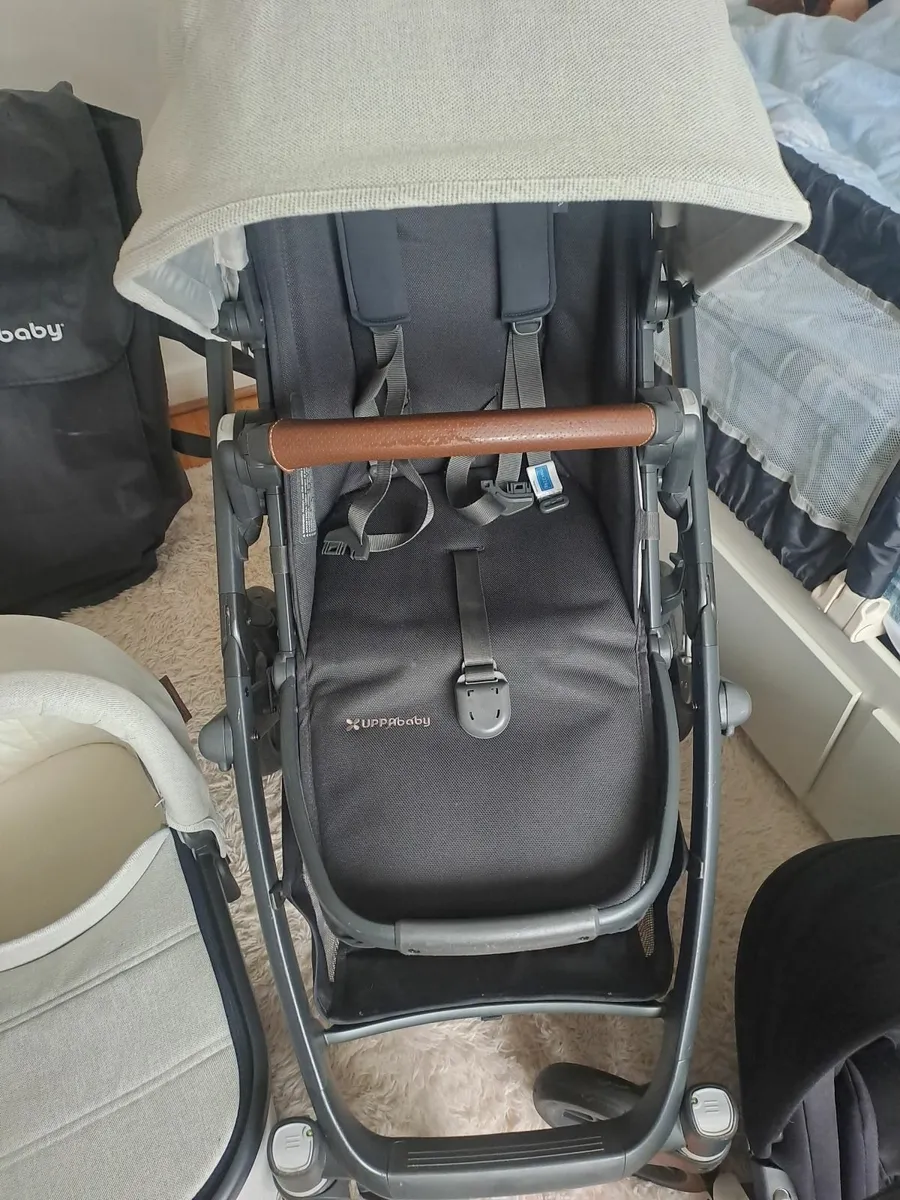 Uppa Vista 2 Travel System - Image 4