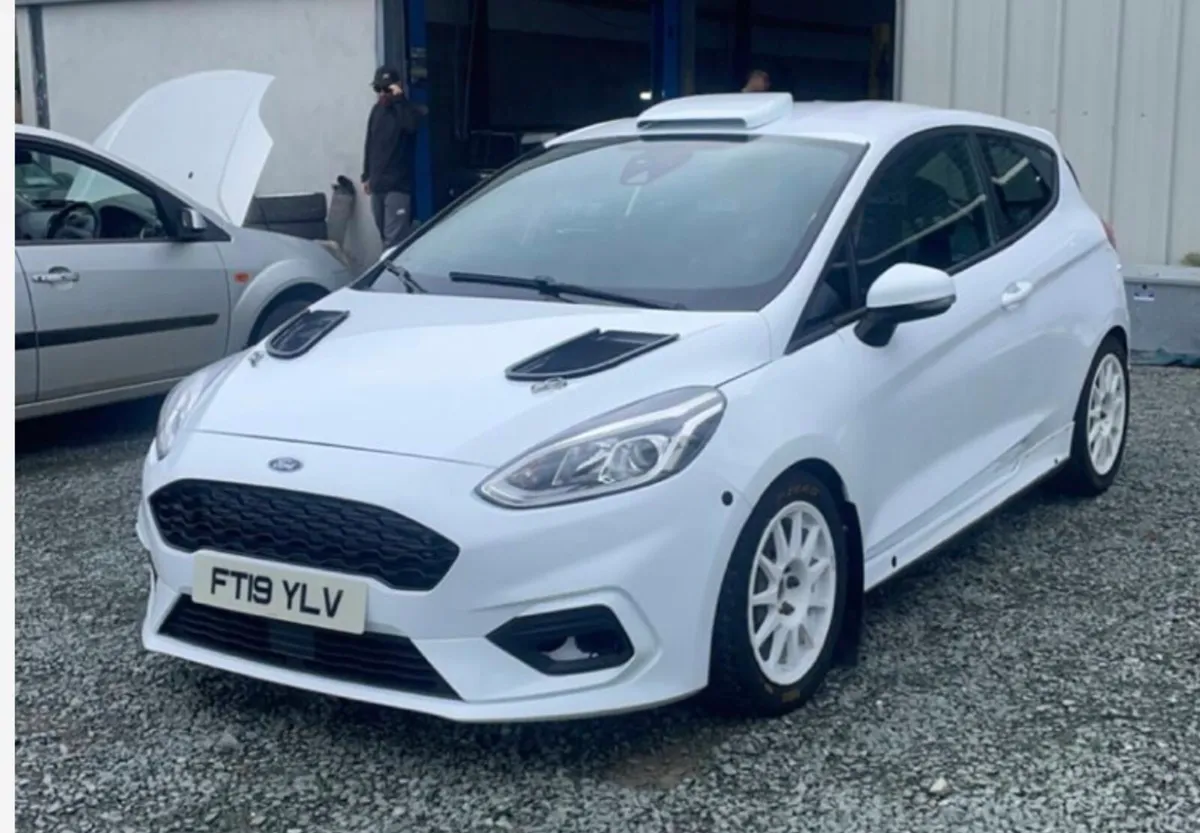 Fiesta rally4 - Image 1