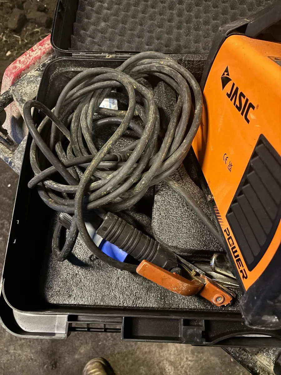 Jasic Welder and Dewalt Steel Chop Saw - Image 3