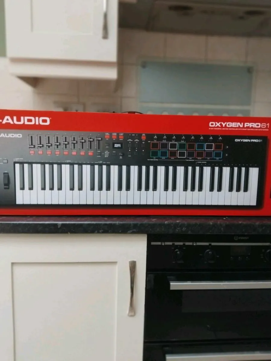 Audio Pro 61 Keyboard