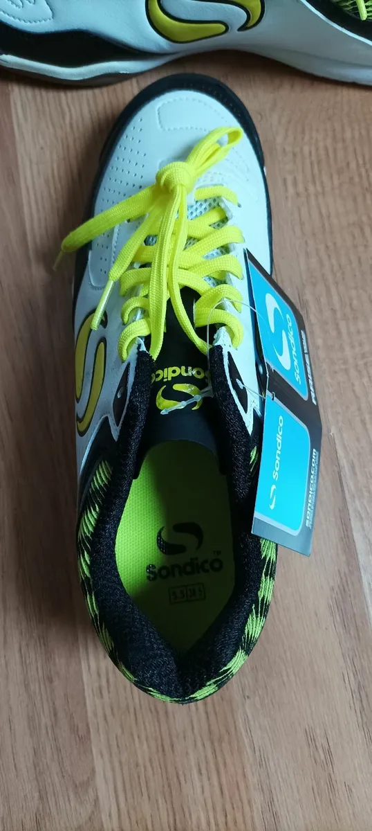 Shoes for kids Brand NEW - Image 3