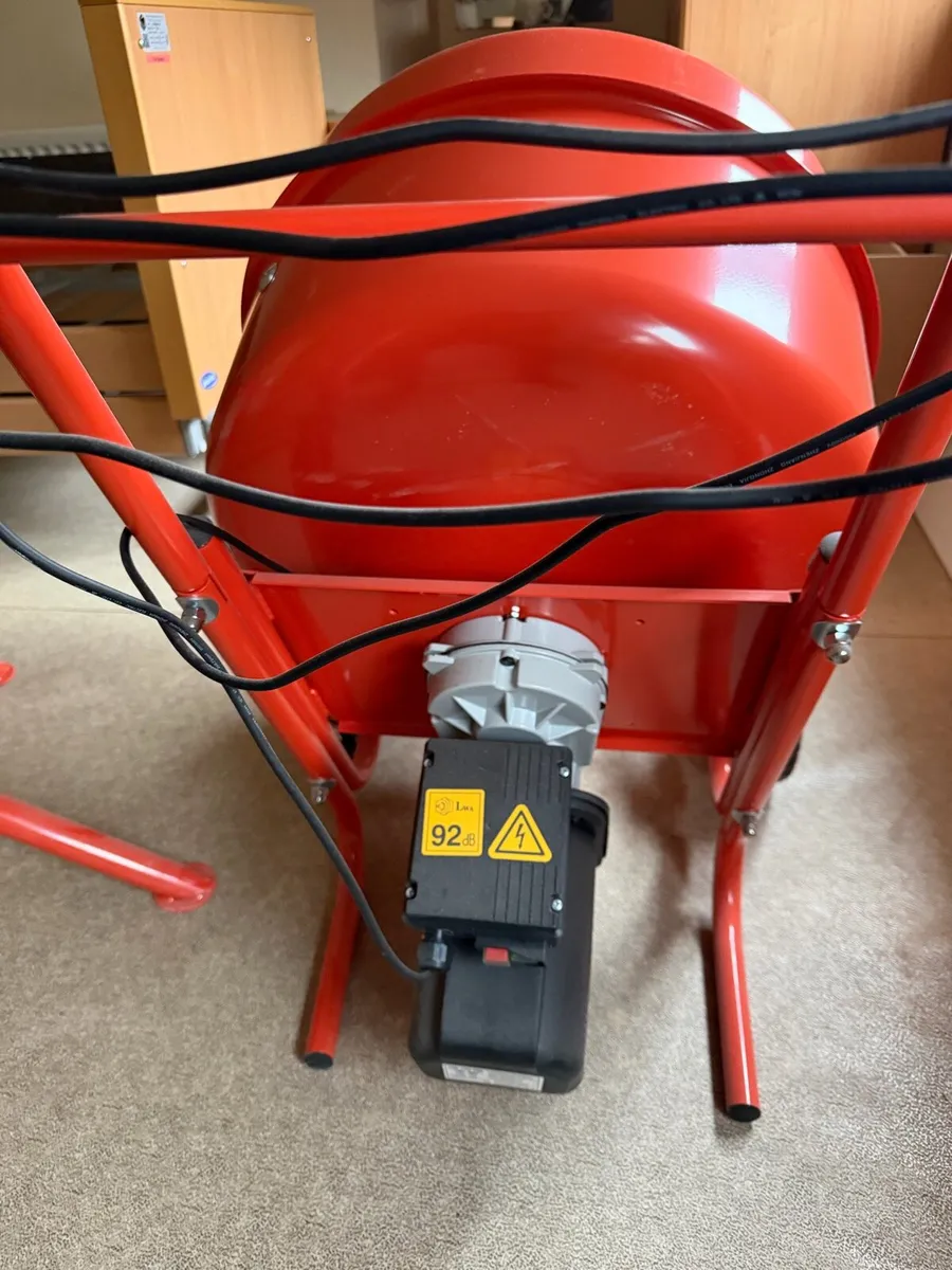 Cement mixer - Image 3