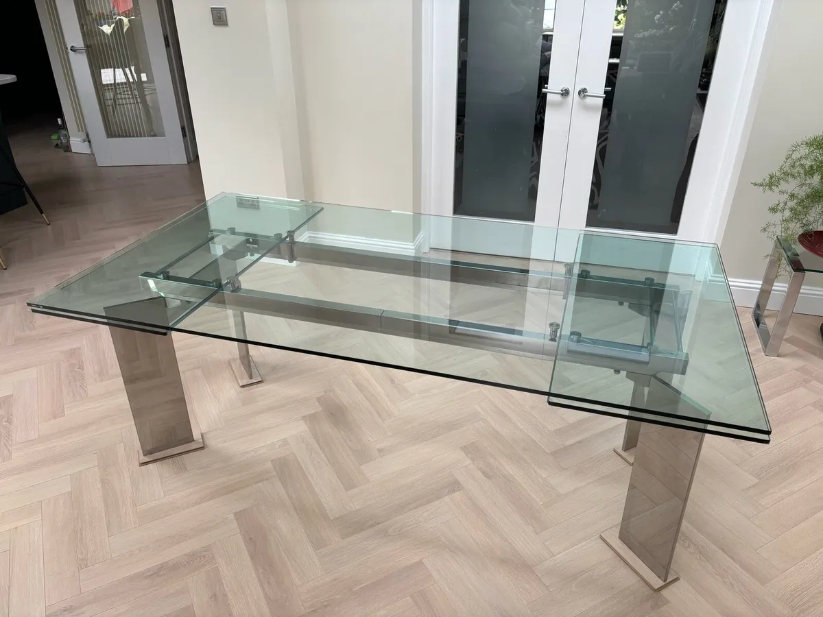 Cattelan Italia extending glass table - Image 2