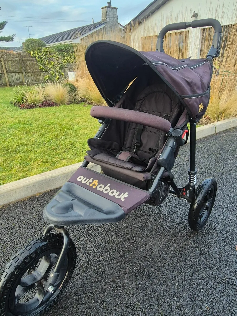 Out n About single buggy - Image 1