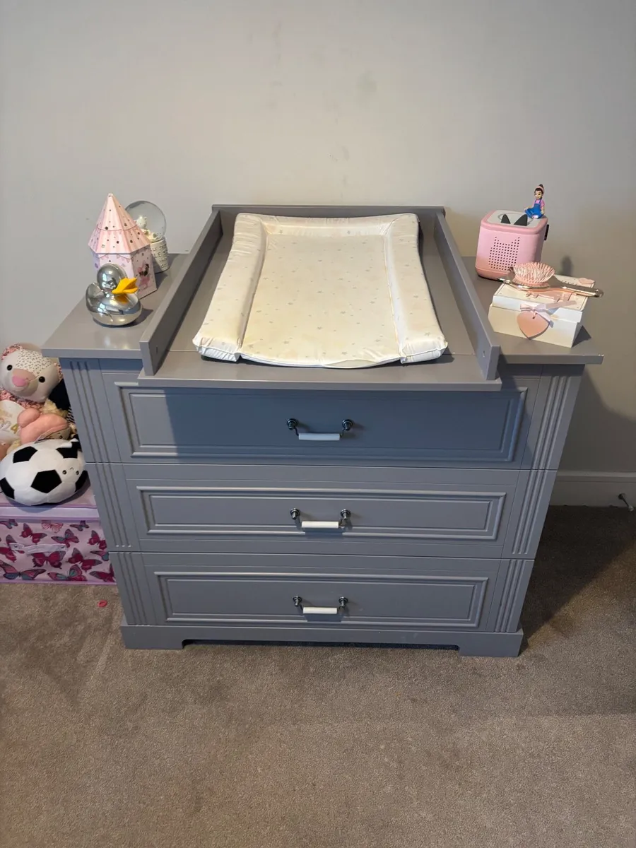 Nursery furniture - Image 2