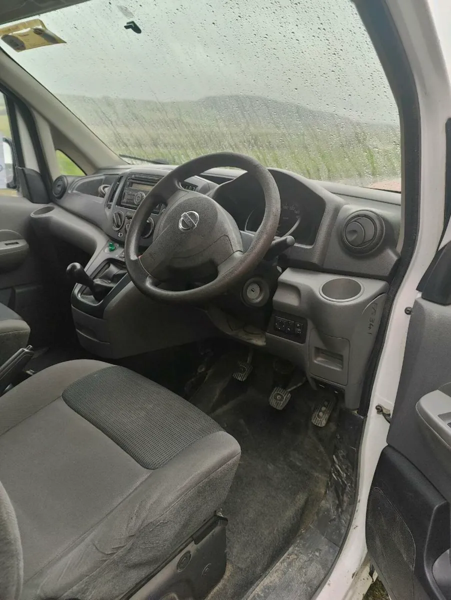 Nissan NV200 2011 TAXED & DOE - Image 4