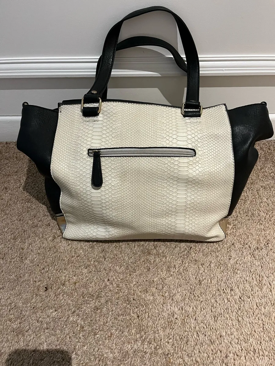 Woman’s handbag - Image 2