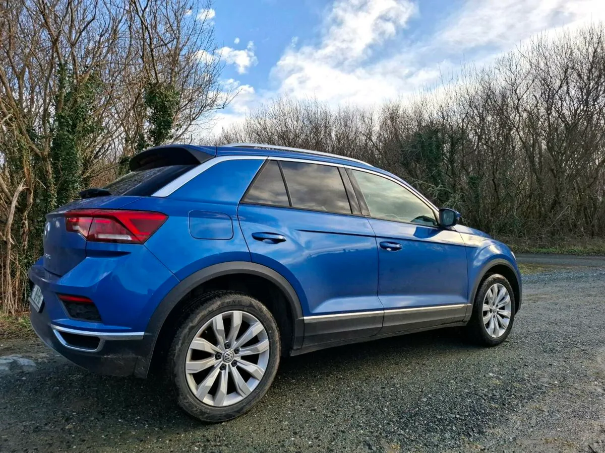 181 VOLKSWAGEN T ROC - Image 3