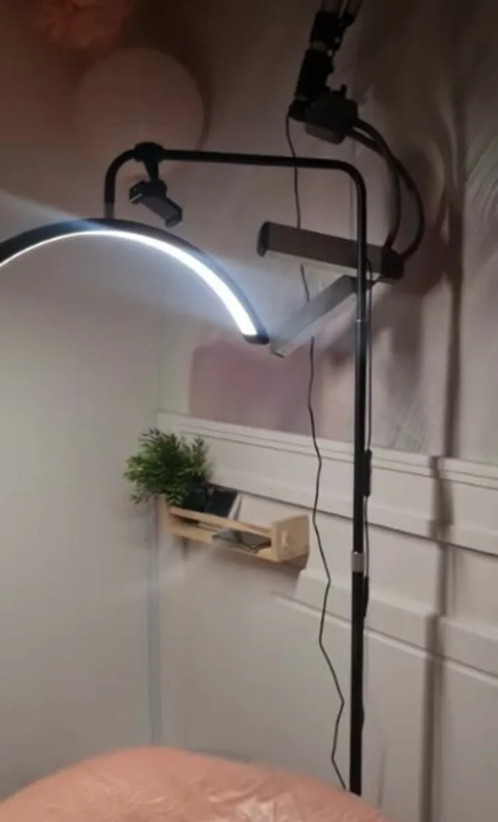 Beauty/treatment room to rent - Galway Terryland - Image 1