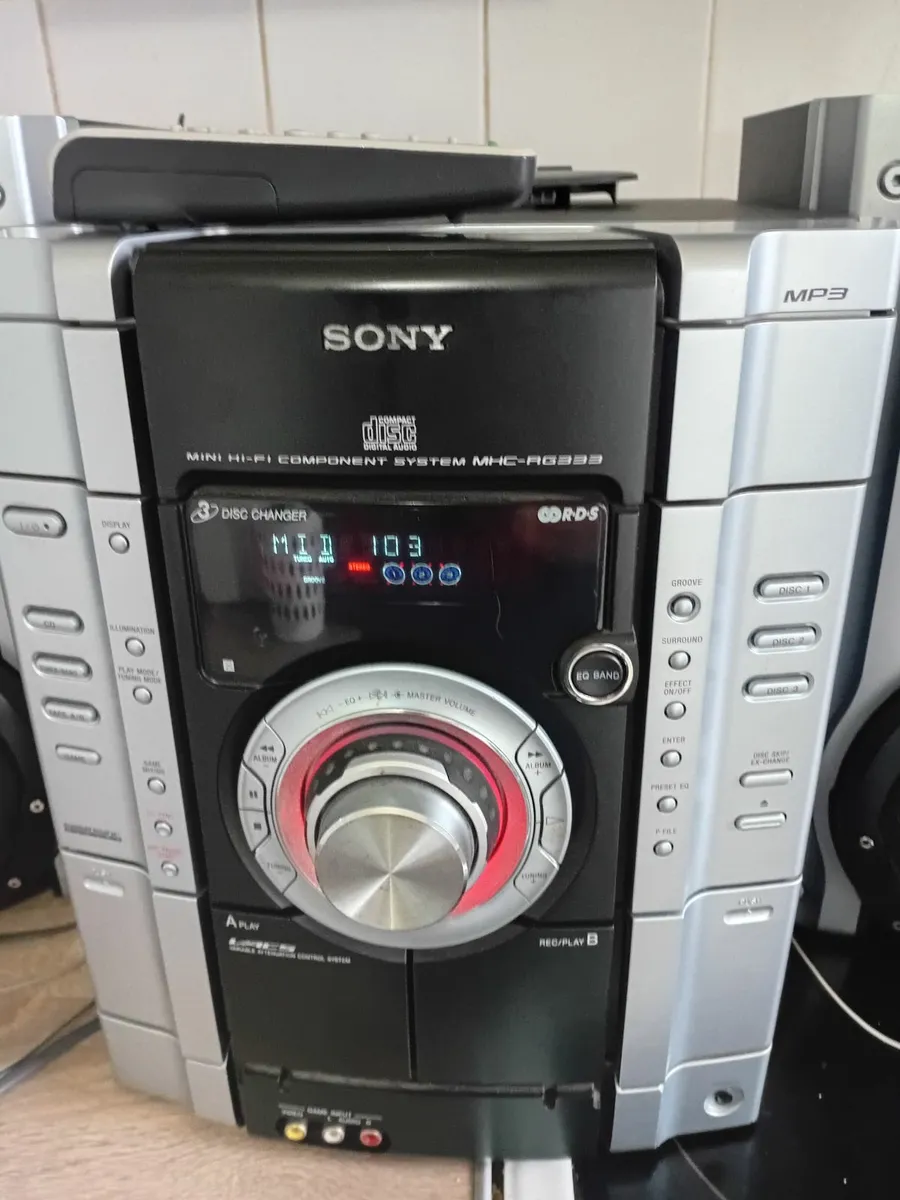 Sony stereo - Image 3