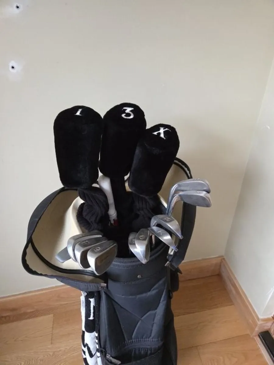 Golf bag & clubs - Image 4