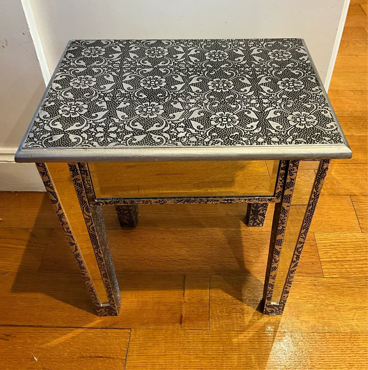Silver Embossed Mirrored Occasional Table - Image 4