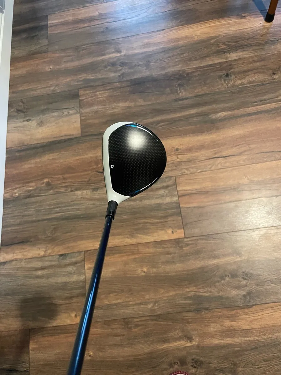 Taylor Made Sim 2 3 wood - Image 3