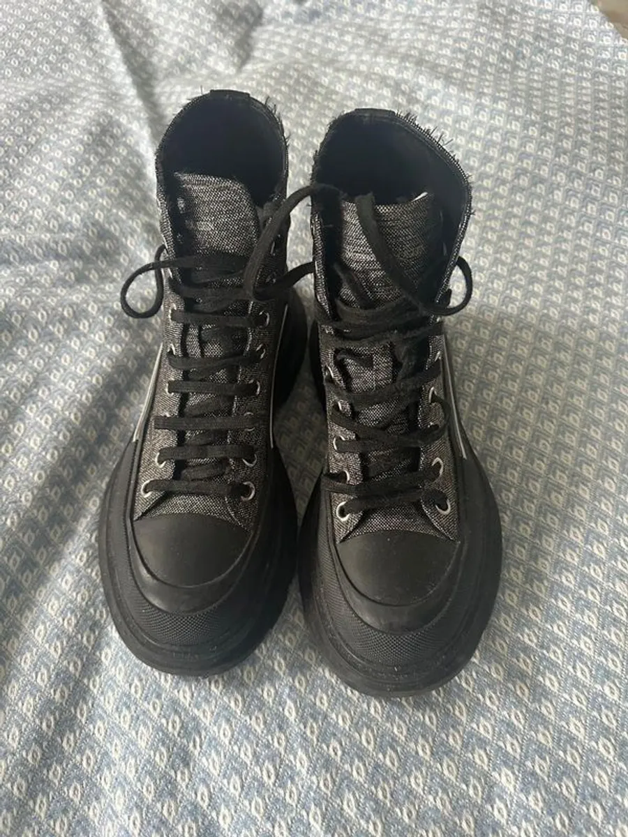 Designer Alexander Mcqueen Boots - Image 3