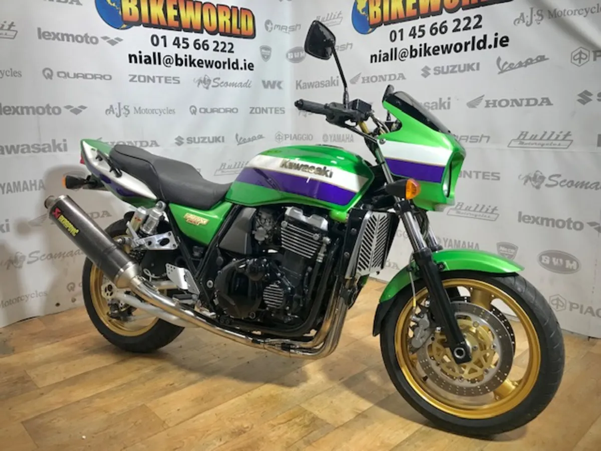 PRE-OWNED Kawasaki ZRX1100 R 1999 - Image 2