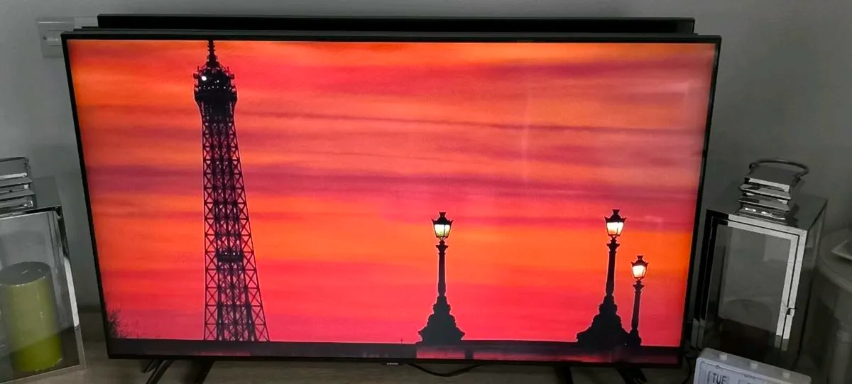 50" TV SAMSUNG, SMART,4K - Image 1