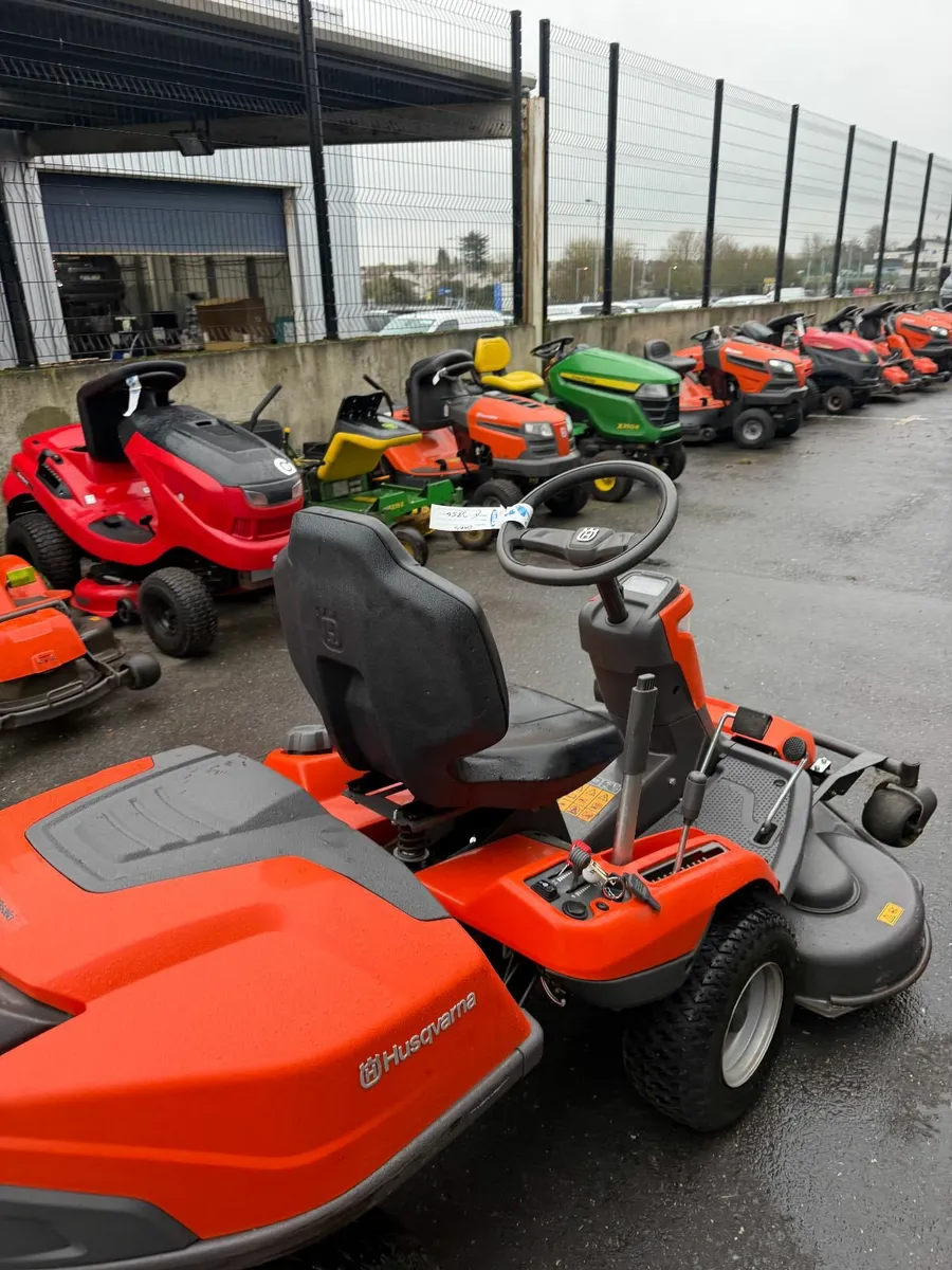 Husqvarna 316tx Front deck Ride-on Lawnmower - Image 3