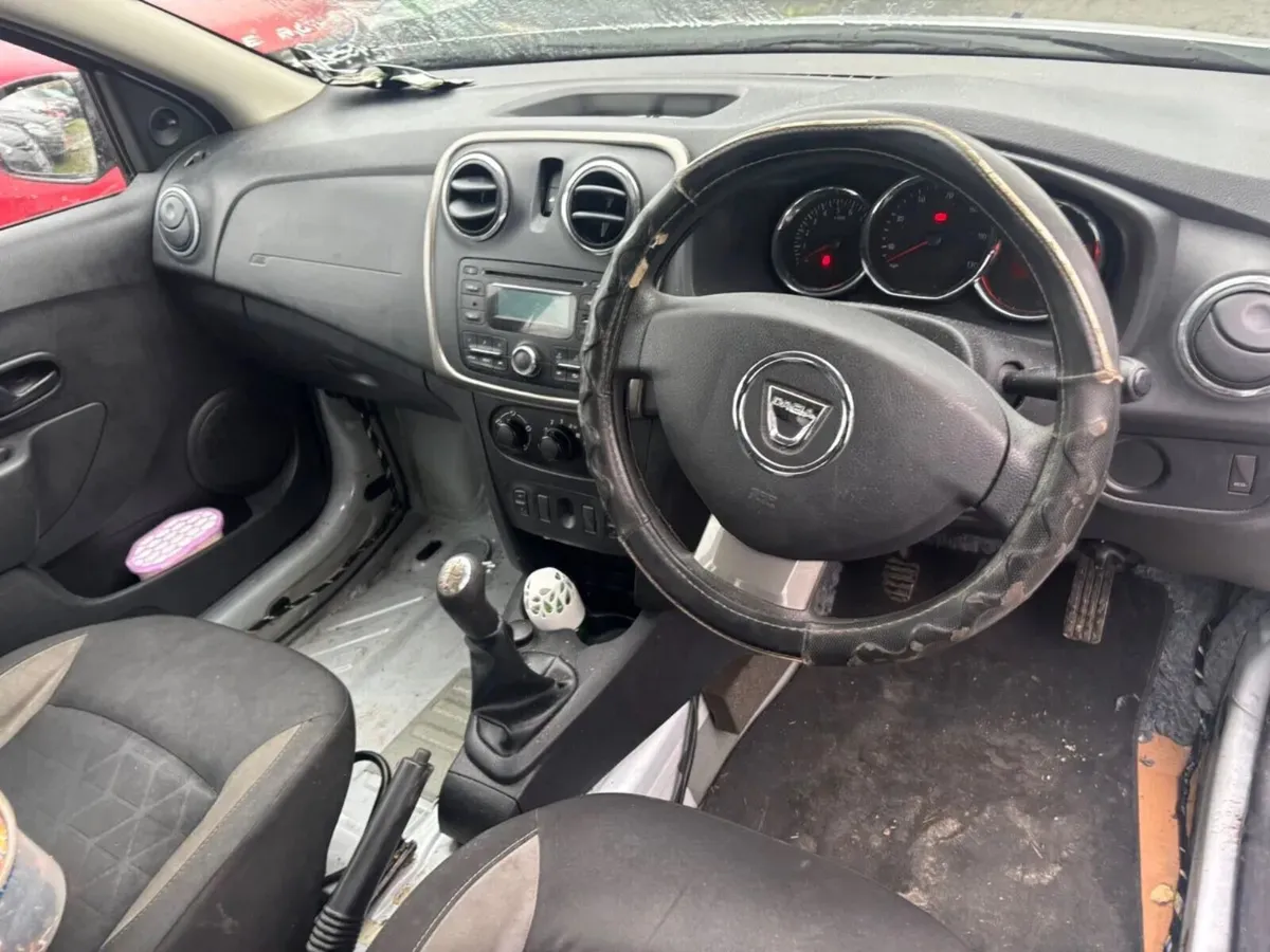 2014 Dacia Sandero Stepway 1.2 petrol - Image 3