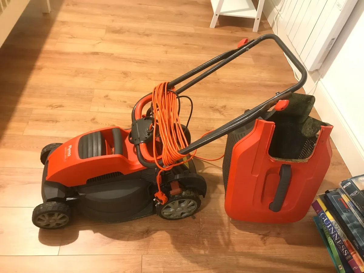 Electric lawnmower - Image 1