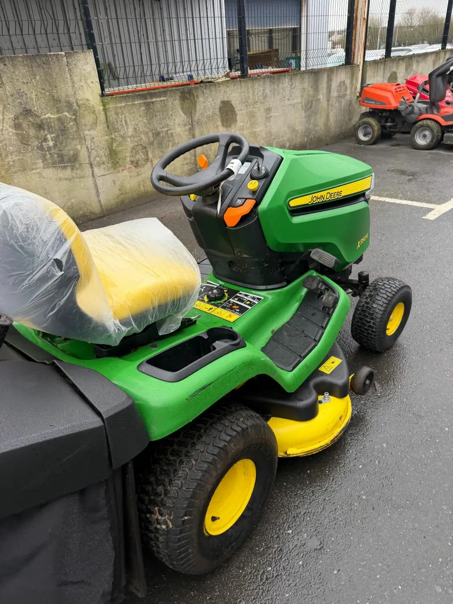 John Deere x350r Ride-on Lawnmower - Image 2
