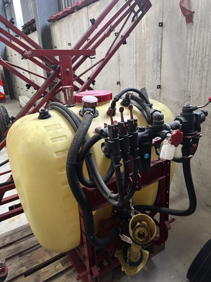 HARDI 400 LTR SPRAYER - Image 3