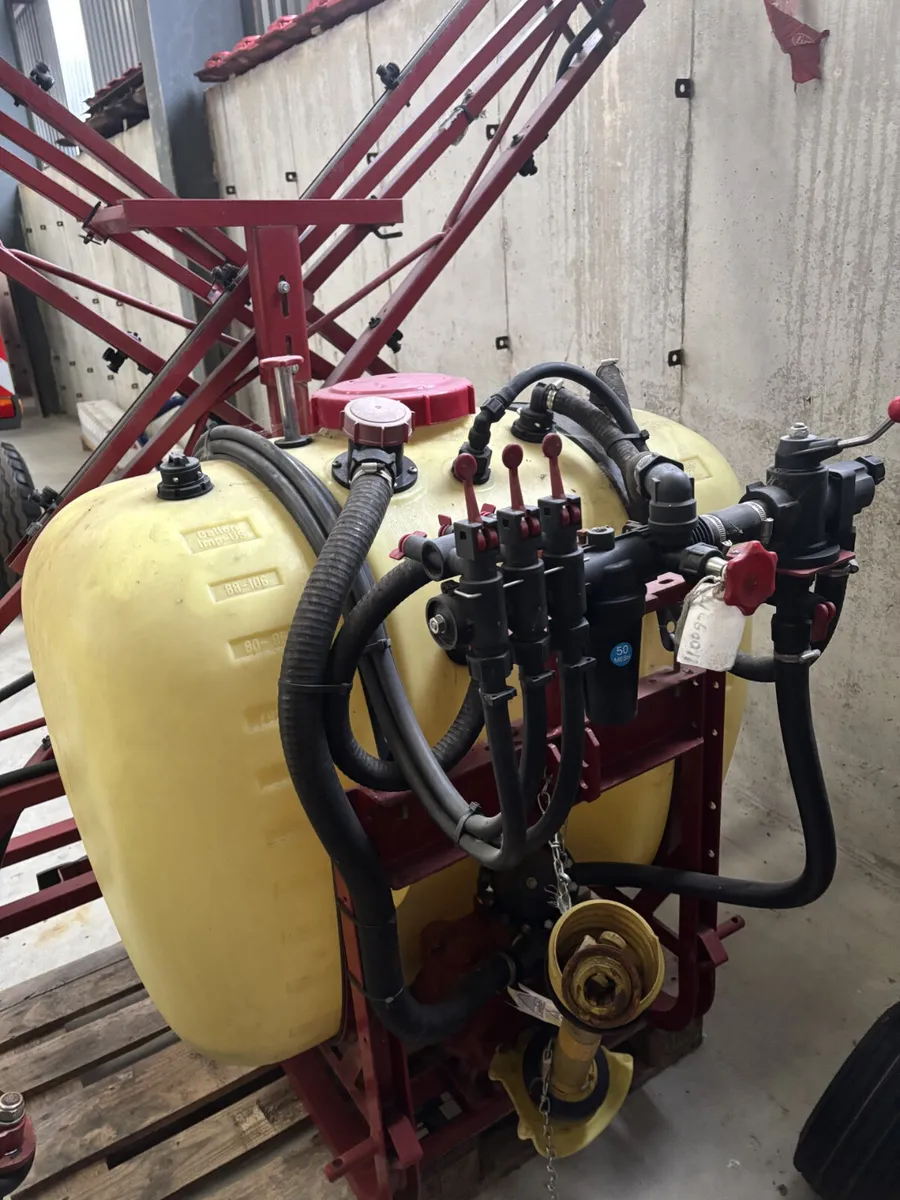 HARDI 400 LTR SPRAYER - Image 4