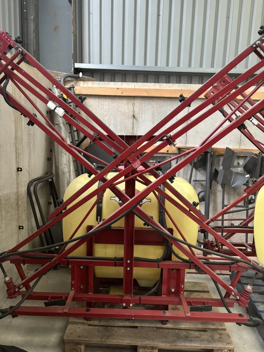 HARDI 400 LTR SPRAYER - Image 2