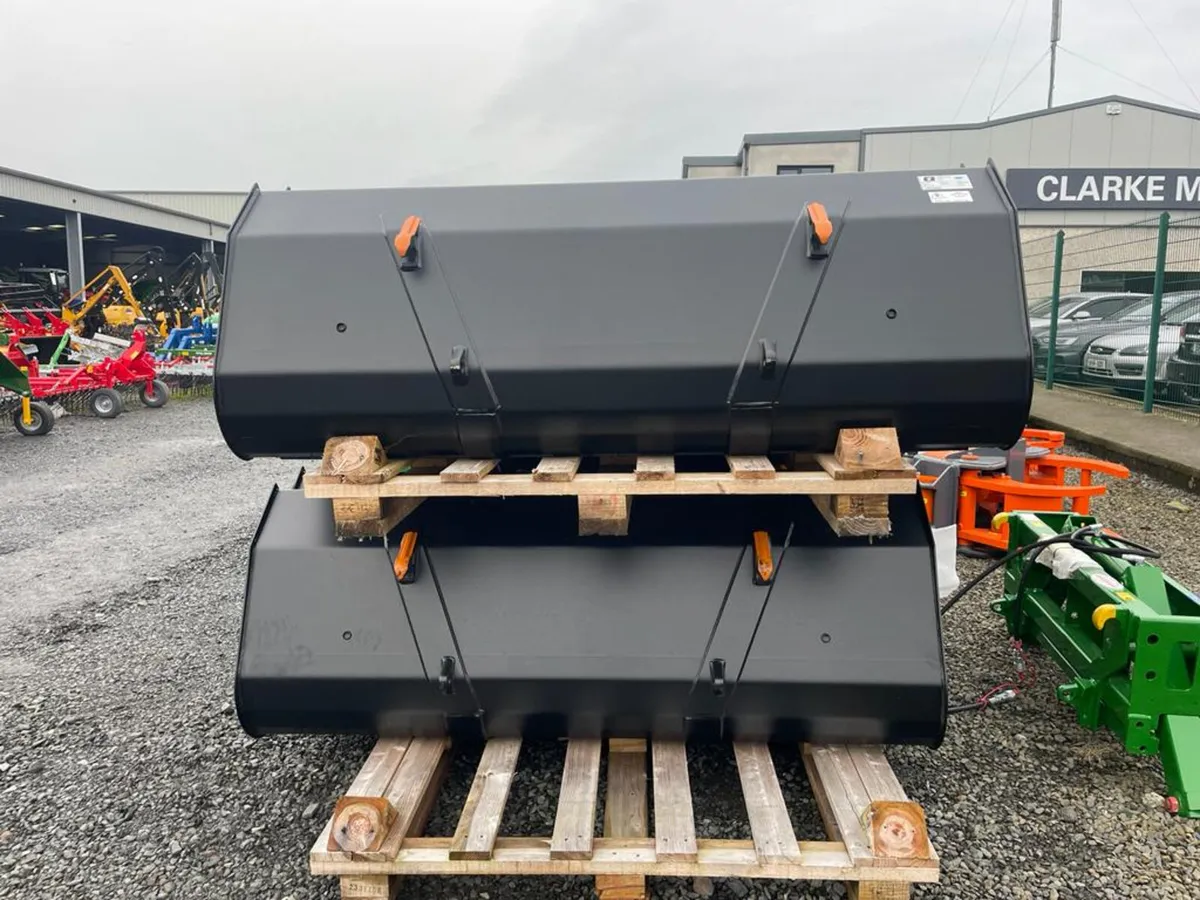 New Quicke Buckets Ready to Go!!! - Image 4