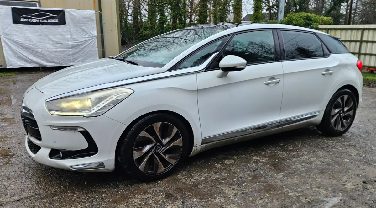 Citroen DS5 HDi 6-Speed 160 Dsport Hybrid - Image 1