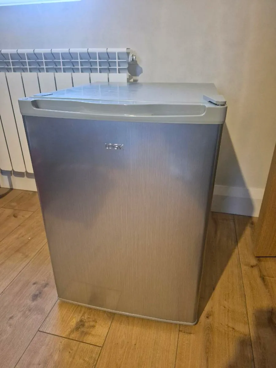 Mini Fridge - Image 1