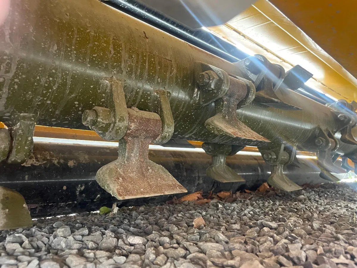 McConnel Magnum 2.8 Metre Flail Topper - Image 2