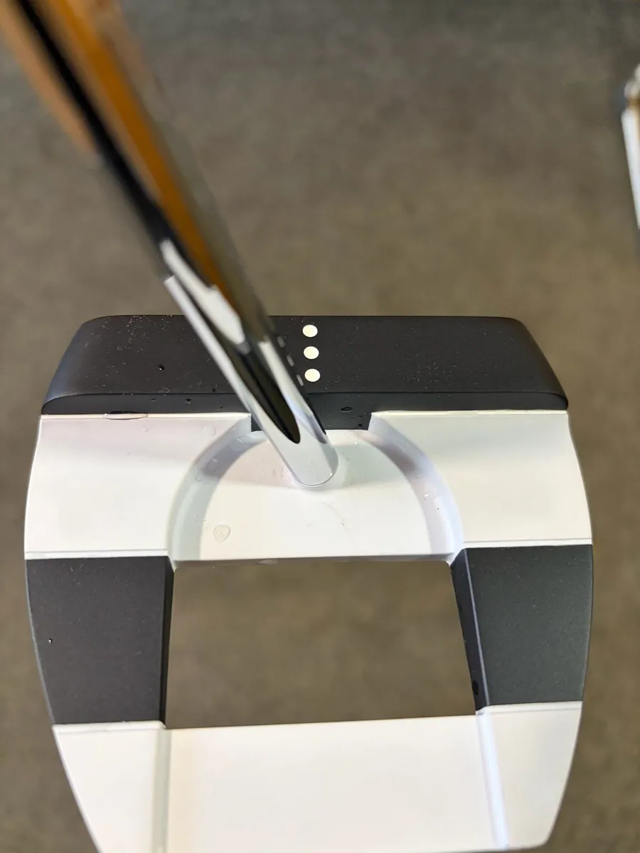 Odyssey Ai  ONE 34” putter - Image 3