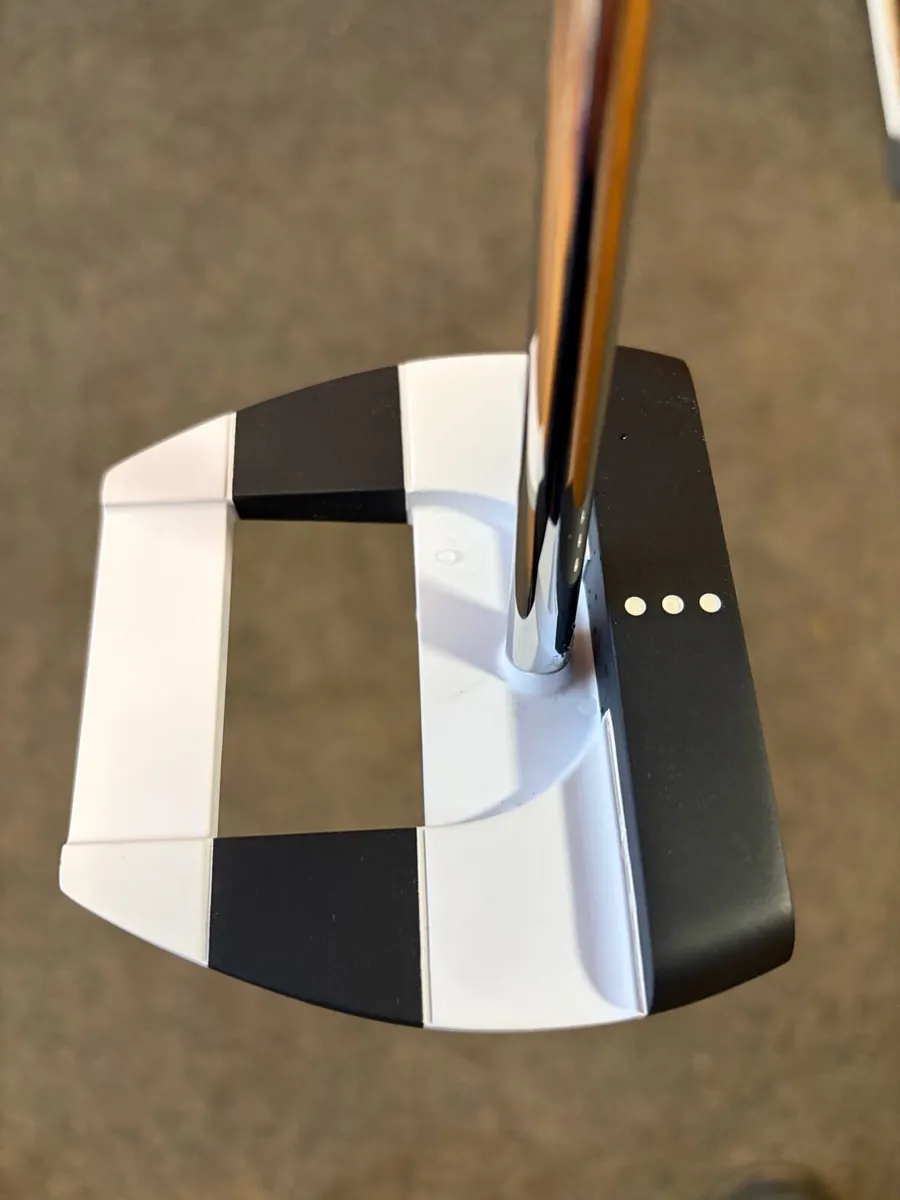 Odyssey Ai  ONE 34” putter - Image 4