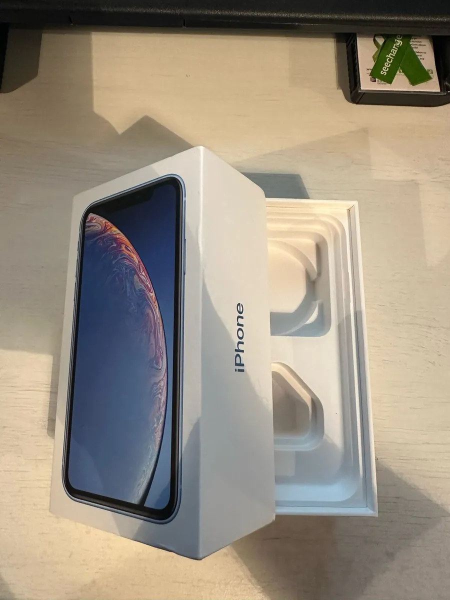 iPhone XR Blue 128GB Unlocked - Image 4