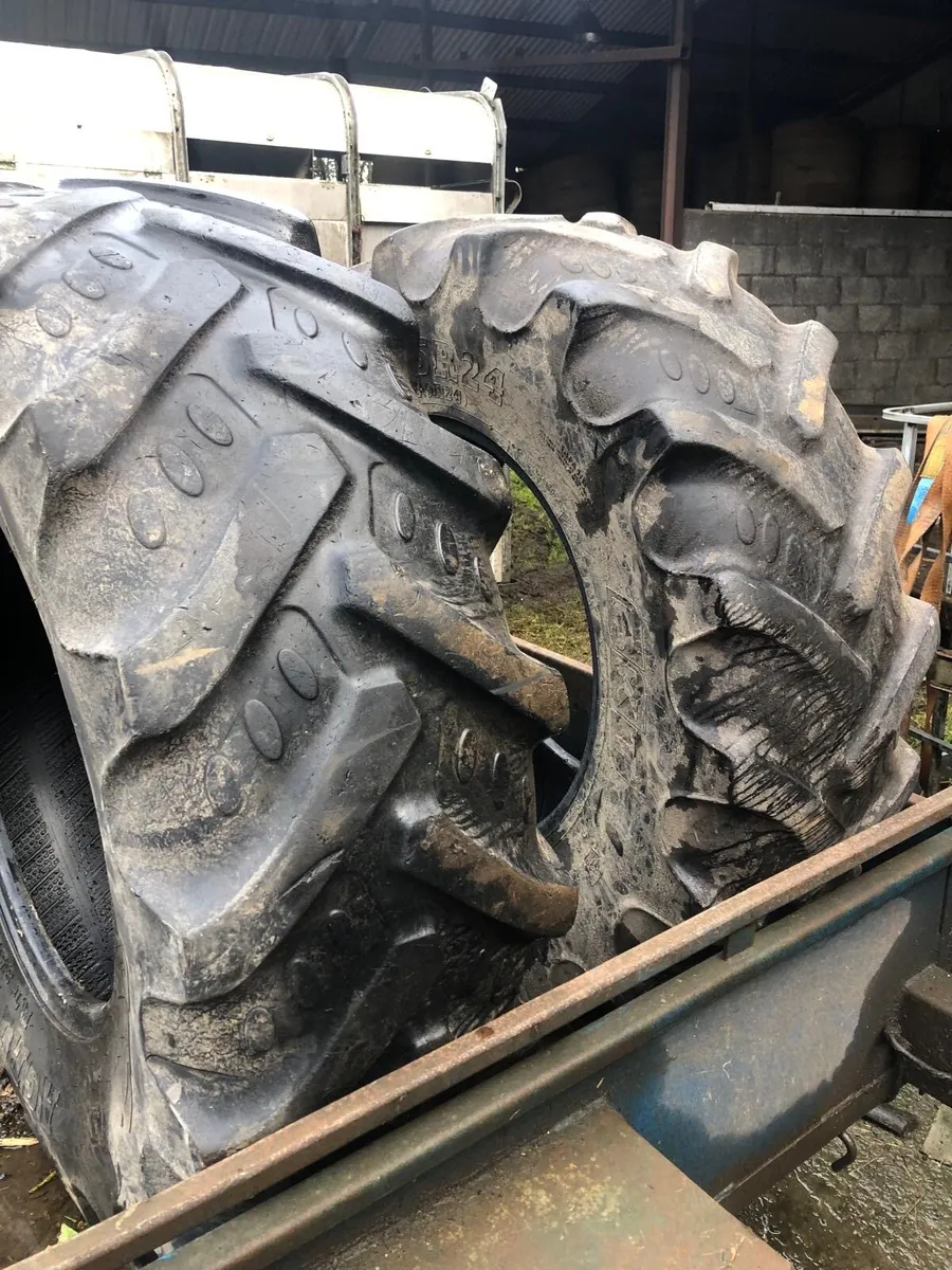 380/85r24 BKT Tyres - Image 1