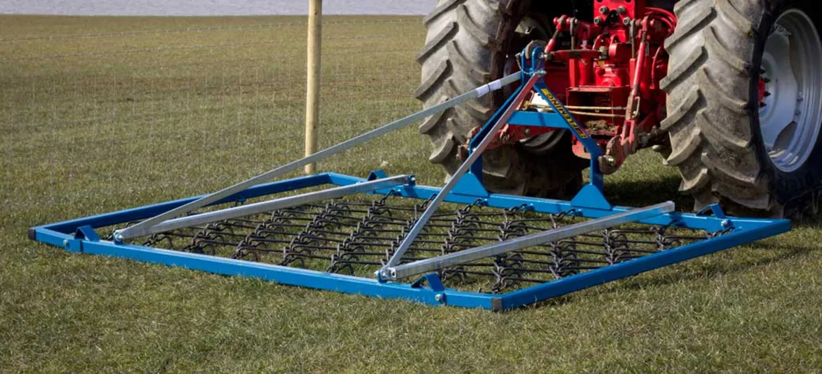 FLEMING 3 METRE LIFT GRASS HARROW