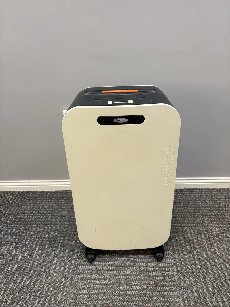 Large office shredder - Image 1