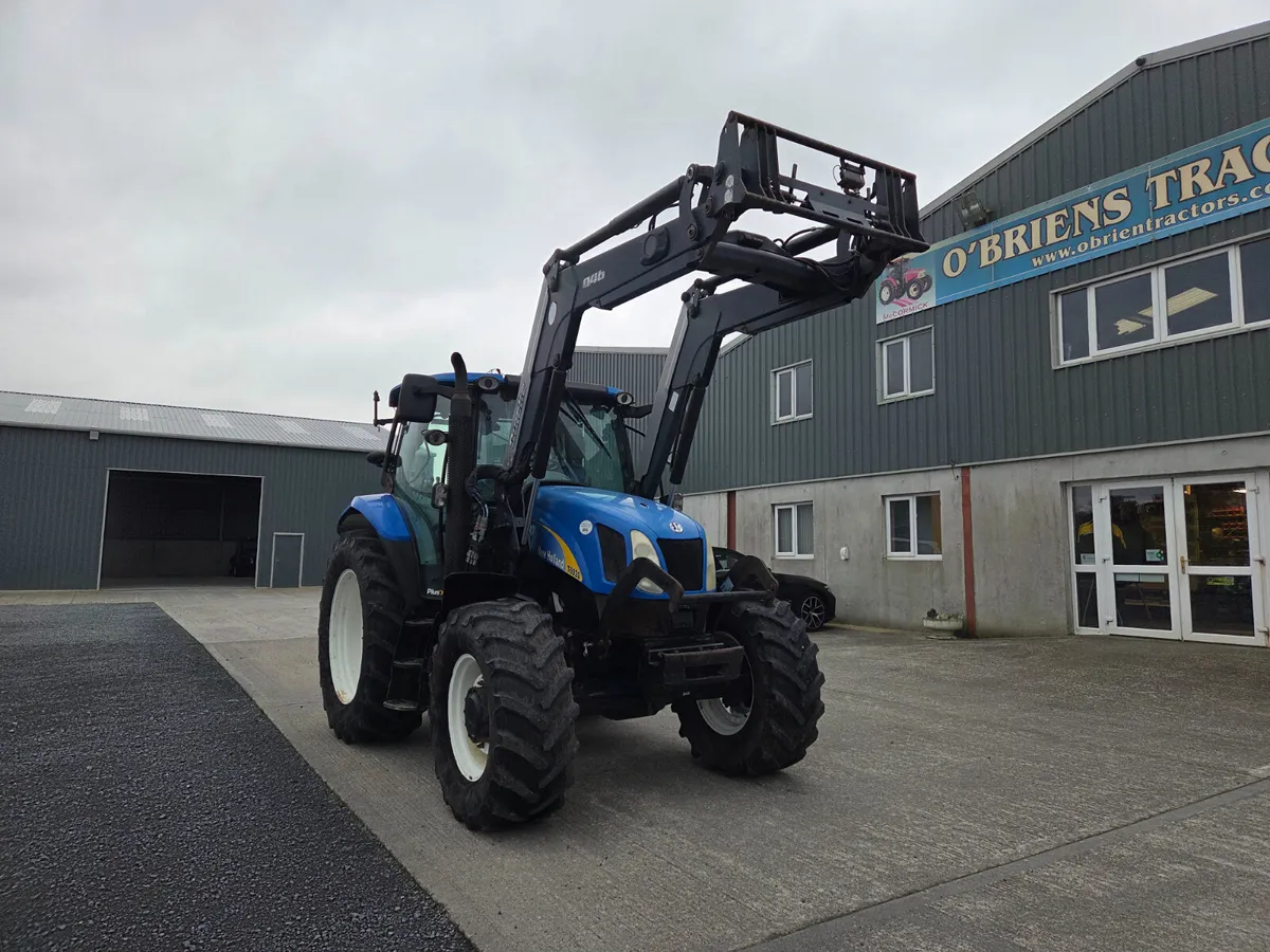 2011 New Holland T6020 - Image 3