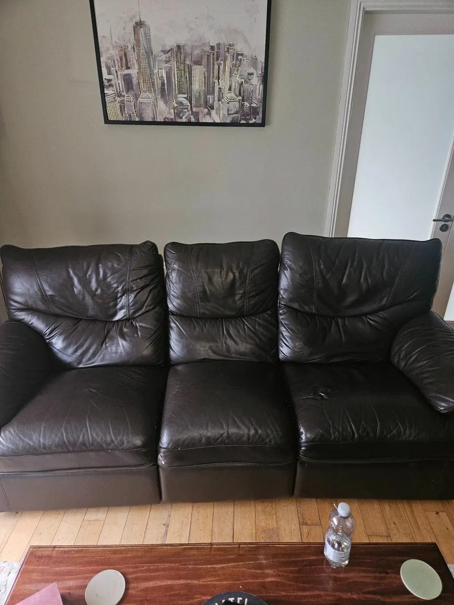 Furniture 3 seater 2 seater and 1 seater - Image 2