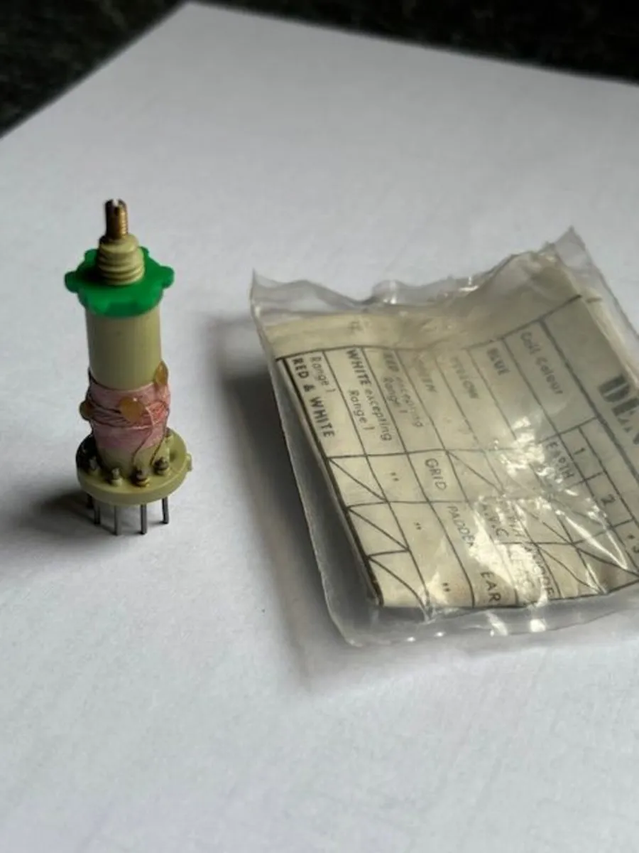 Denco Valve Radio Parts - Image 1