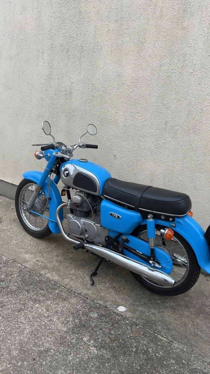 Honda CD175 - Image 3
