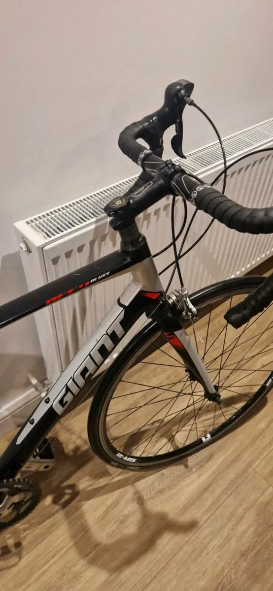 Giant defy claris ( serviced ) ( delivery ) - Image 4