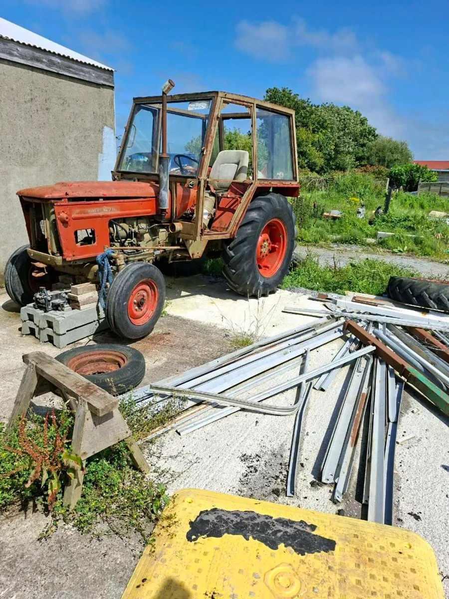 Vintage tractor - Image 2