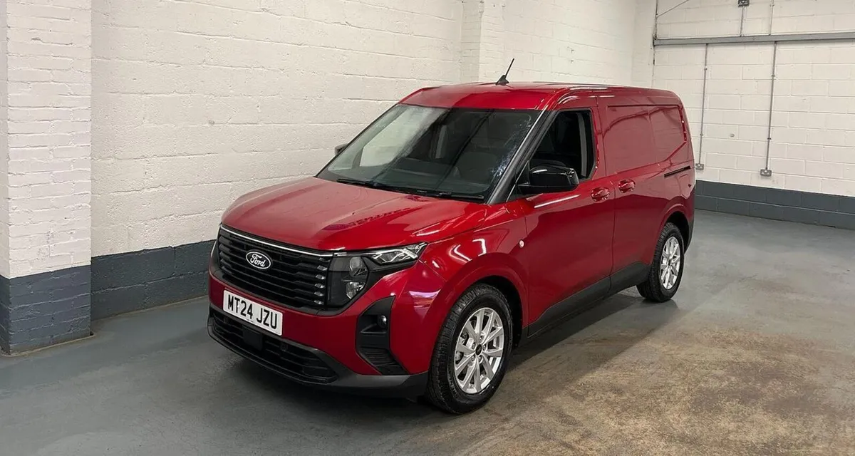 2024 Ford Transit Courier Panel Van - Image 4