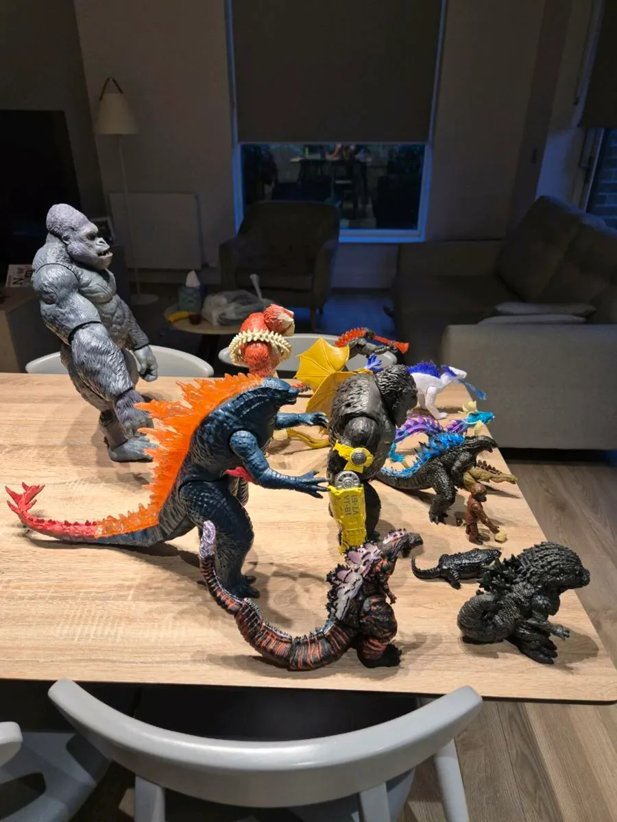 King Kong figures - Image 2
