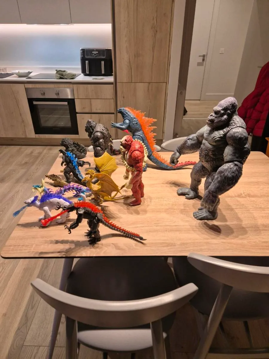 King Kong figures - Image 3