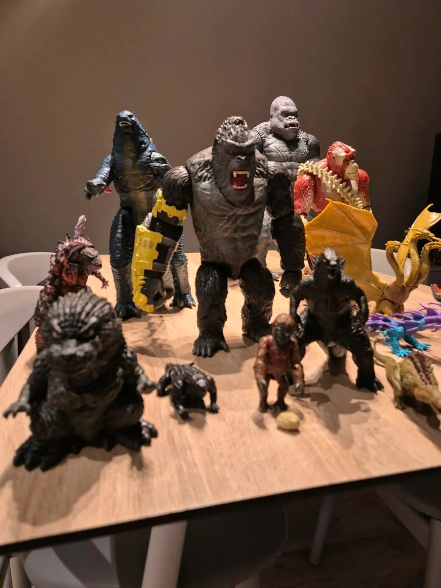 King Kong figures - Image 4