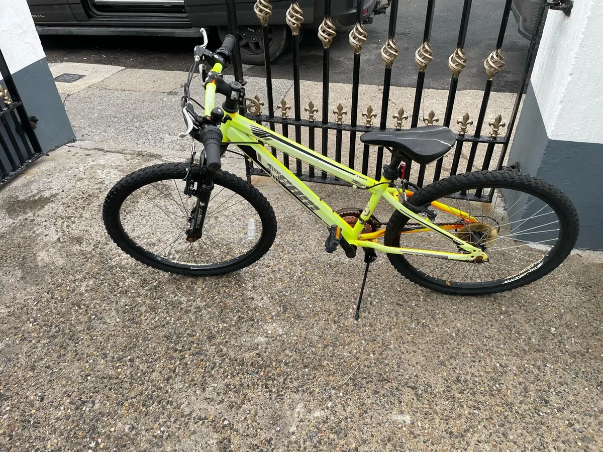 Boys mountain bike - Image 1