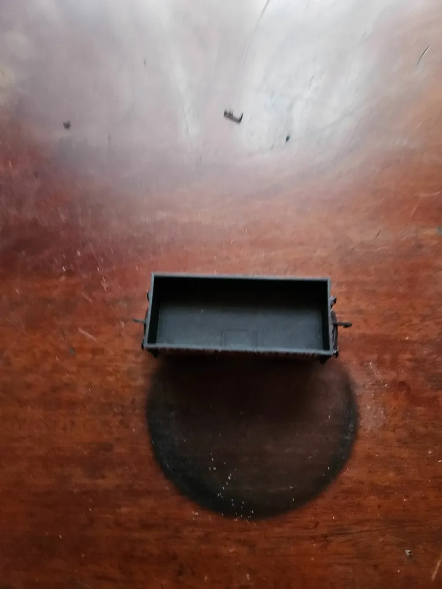 Hornby Triang Lima OO Gauge Wagon - Image 1